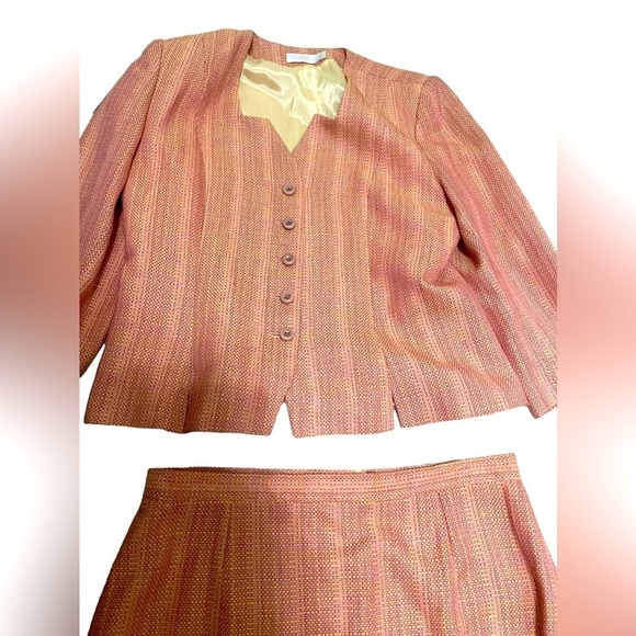 SAINT CLAIR SKIRT SUIT - Picture 10 of 12